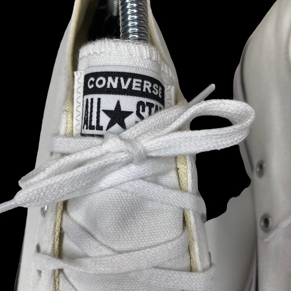 Converse Chuck Taylor® All Star® Platform Sneaker in White Canvas Sz: 9.5 - Picture 9 of 11